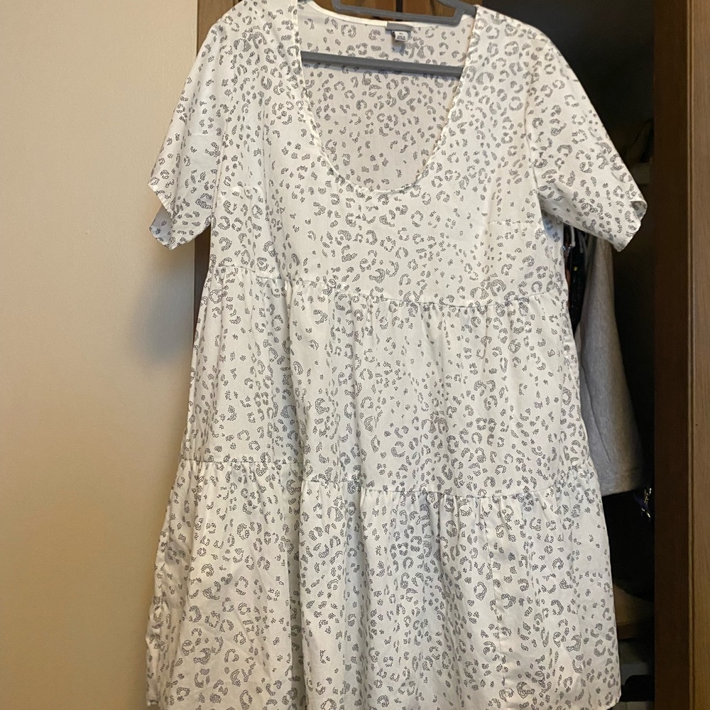 a • new day (Target brand) dress, size XL, white and black